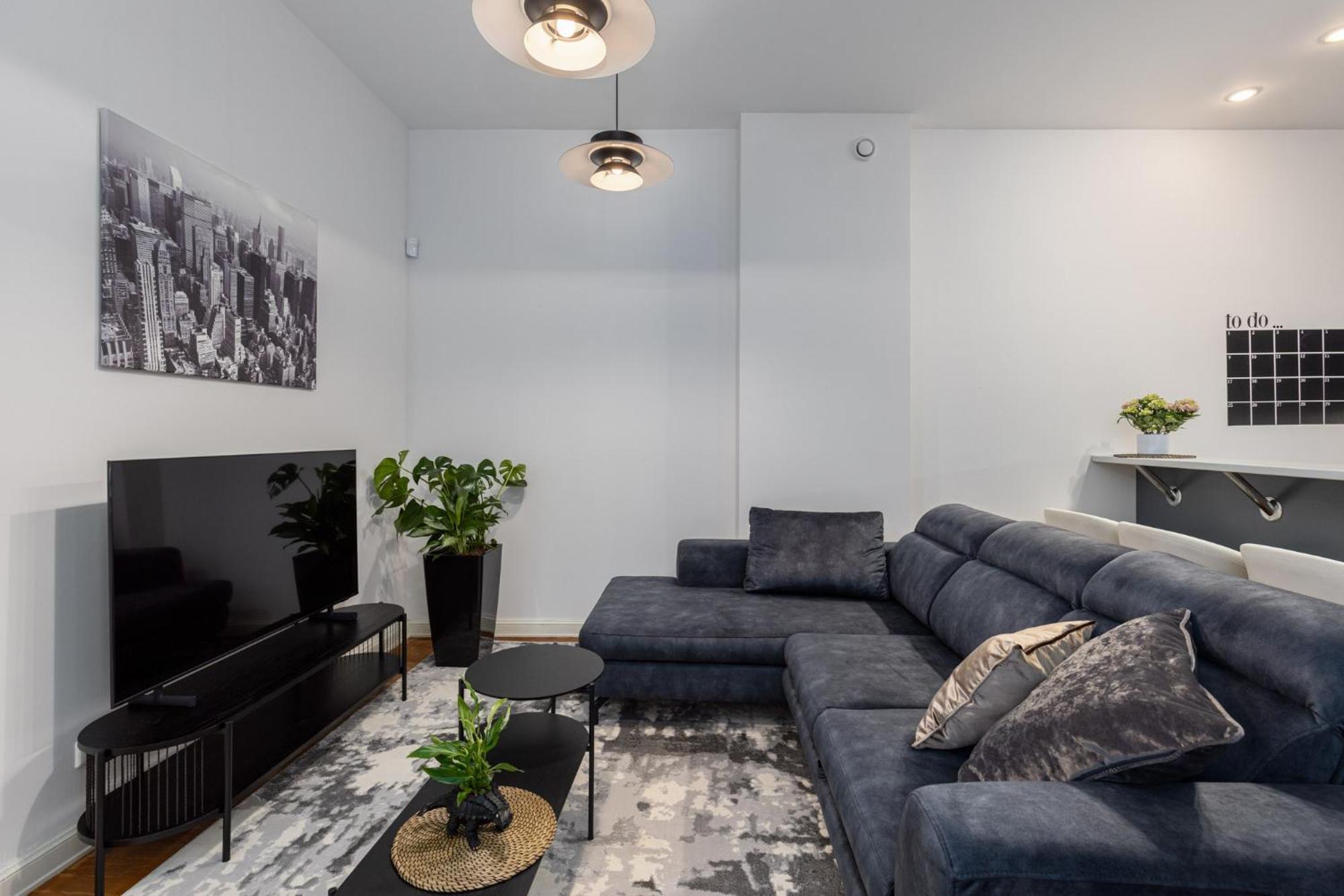 K1820 Family Apartment *