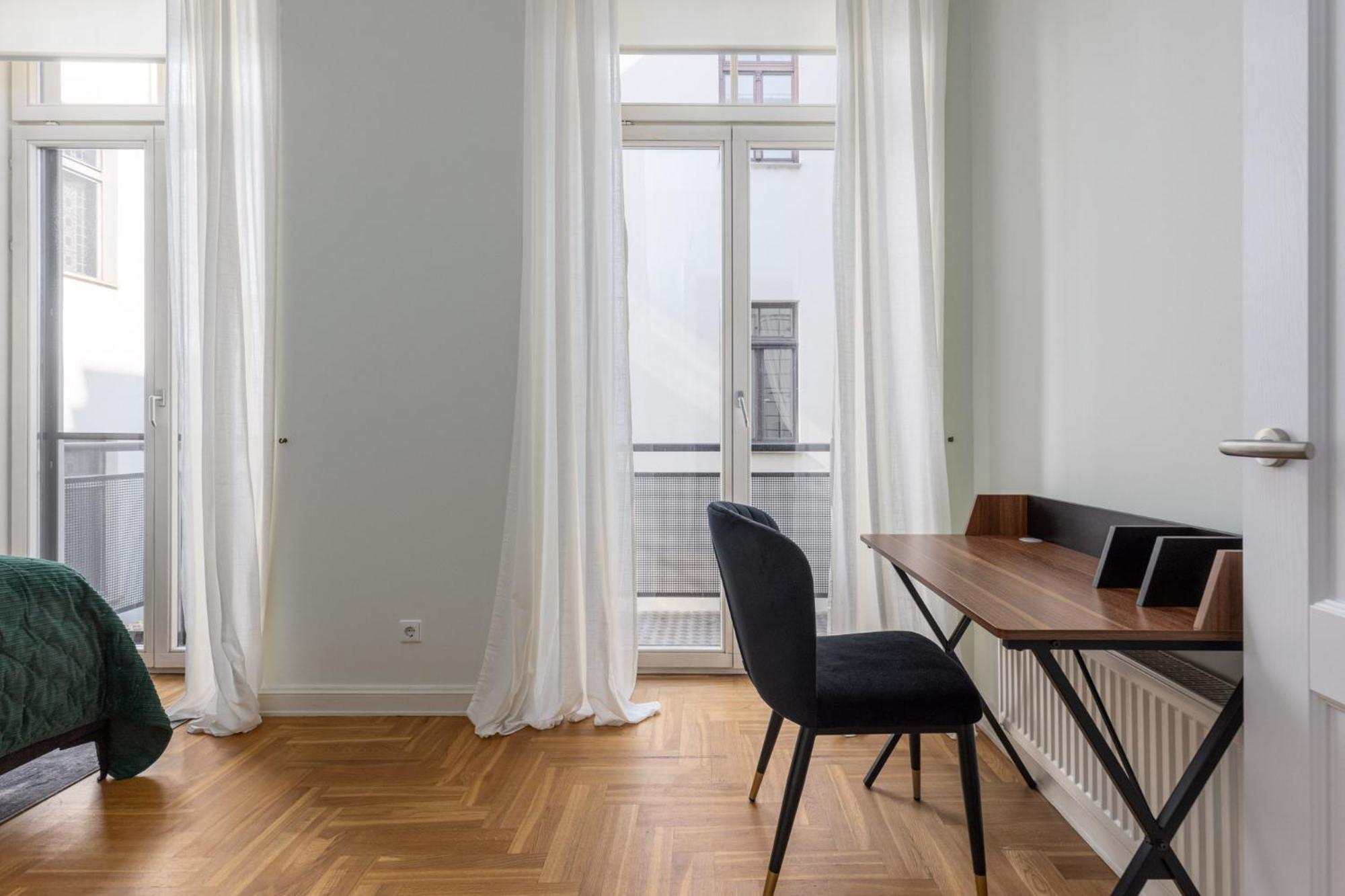 K1820 Family Apartment *