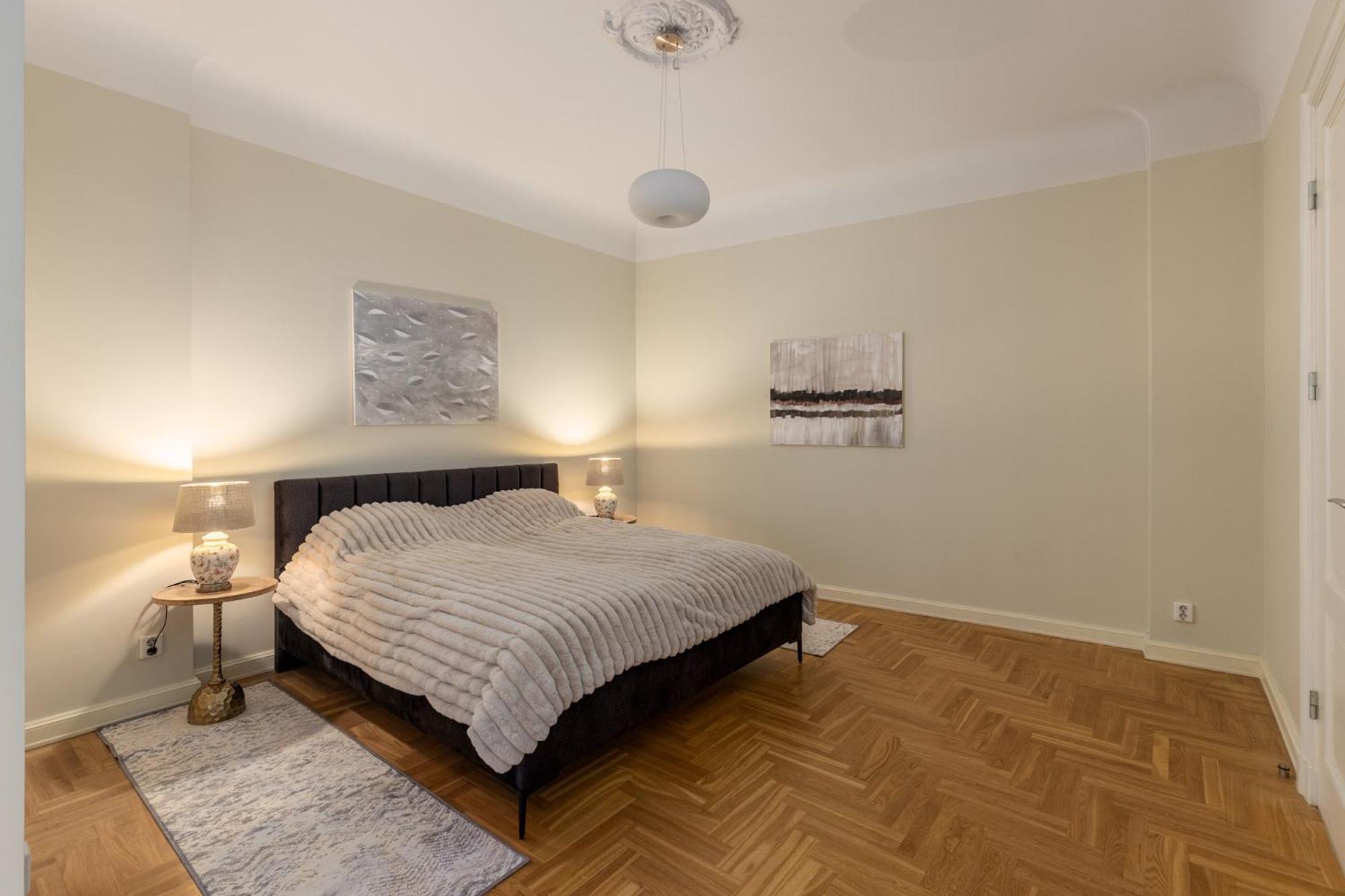 K1820 Family Apartment *